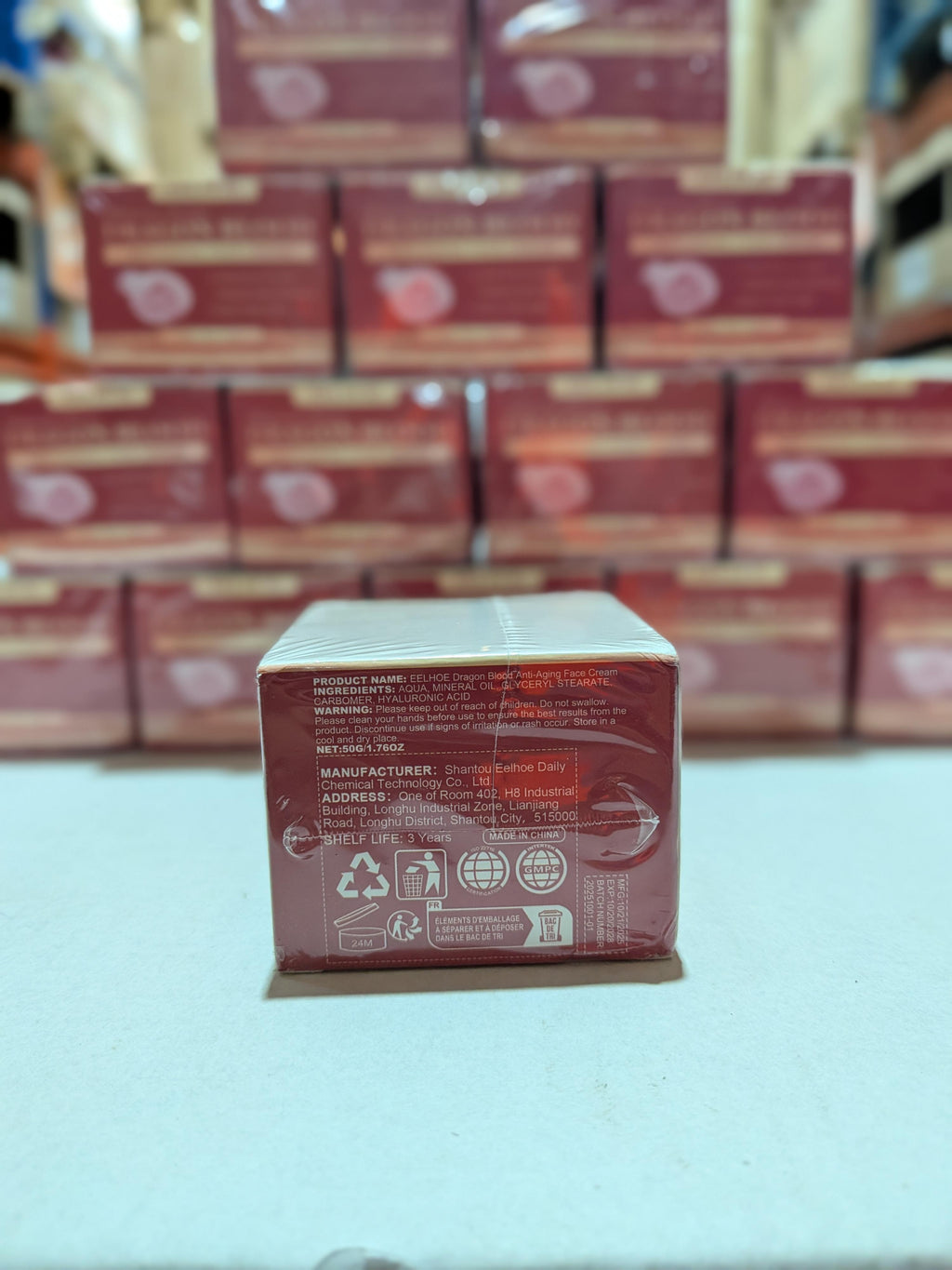 Envase de 50 g de la crema antiedad con retinol Lenvorae